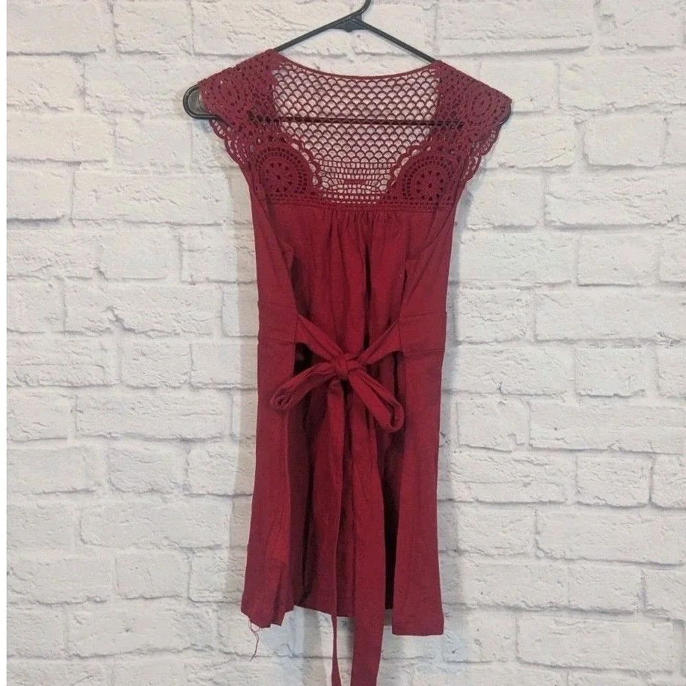 LEI Jrs XL Red Y2K Boho Babydoll top Crochet Lace Sleeveless Empire Waist Tie - Picture 2 of 6